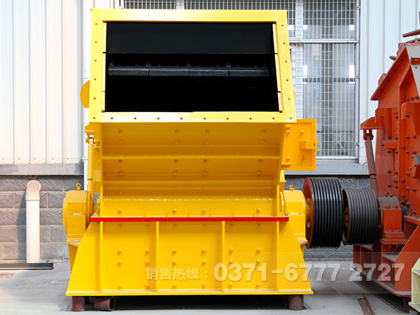 反擊式破碎機圖片